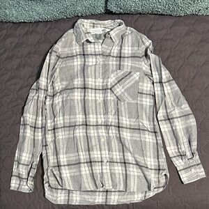 3/$10 Old Navy Casual Gray Checkered Shirt